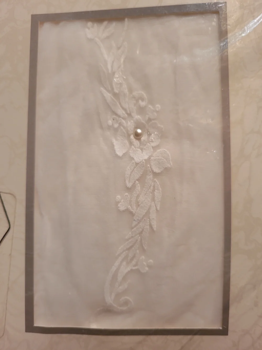 Les Belles Jambes White Pantyhose with Floral Embroidery Size Long NWT
